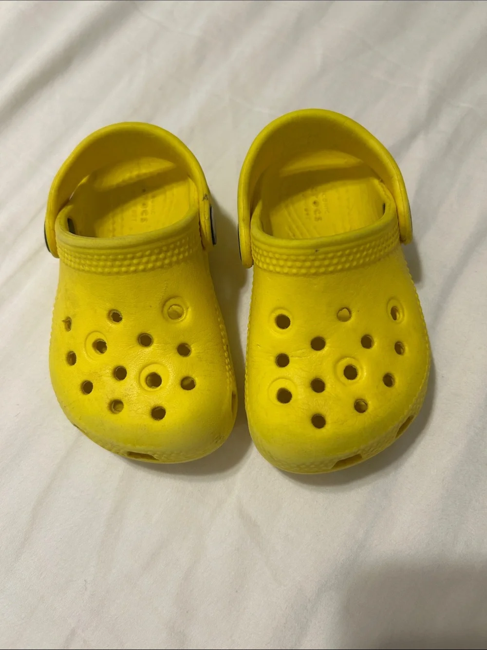 Crocs Yellow Kids Clog Sandals - Lightweight Slip-On, Size C5.
